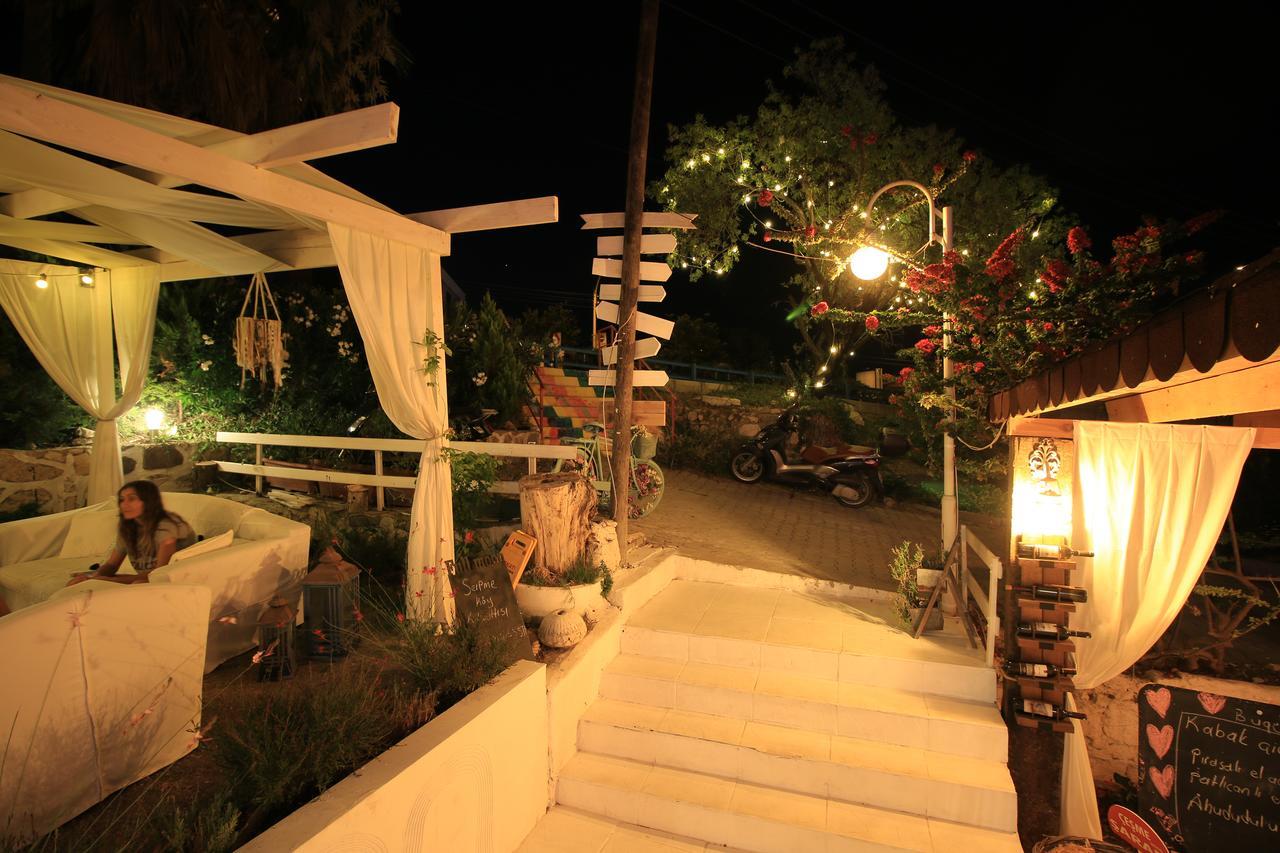 Fullmoon Rooms Cesme Кешме Экстерьер фото