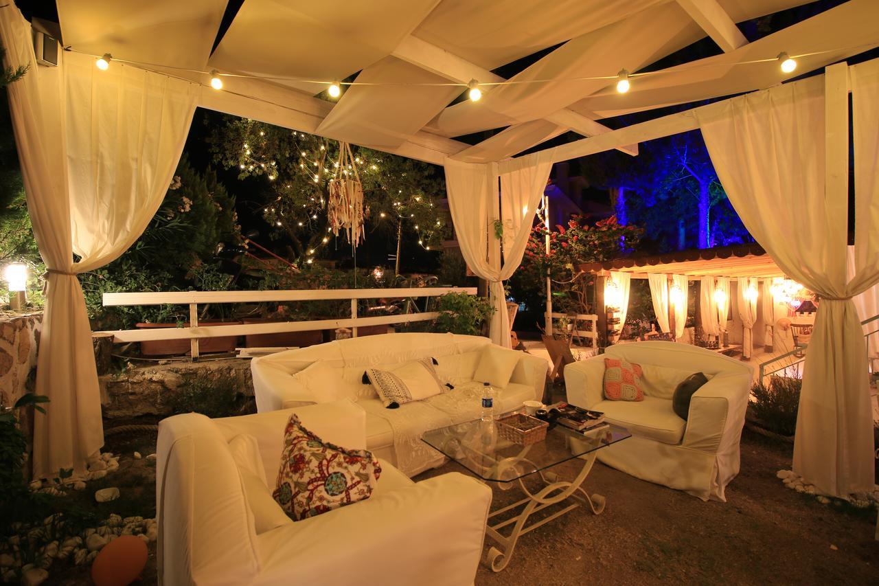 Fullmoon Rooms Cesme Кешме Экстерьер фото
